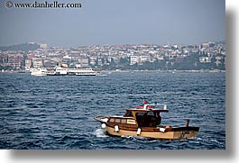 images/Europe/Turkey/Istanbul/Bosphorus/boat-2.jpg