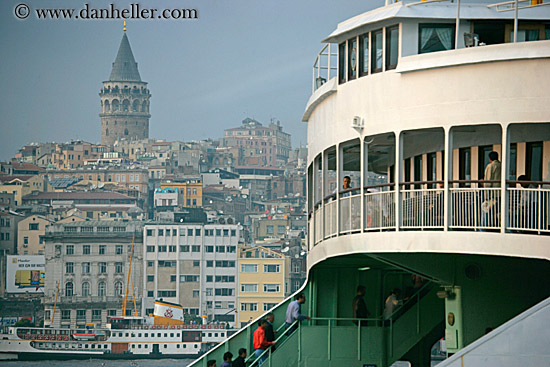 galata-tower-n-ferry.jpg