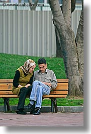 images/Europe/Turkey/Istanbul/People/couple-on-bench-2.jpg