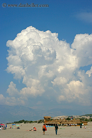 beach-n-clouds-3.jpg