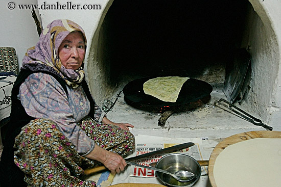 making-turkish-crepes-5.jpg
