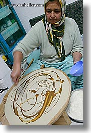 images/Europe/Turkey/Kalkan/making-turkish-crepes-6.jpg