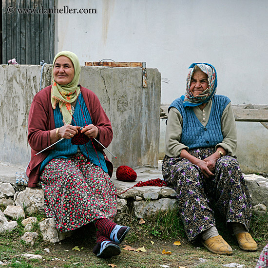 turkish-women-1.jpg