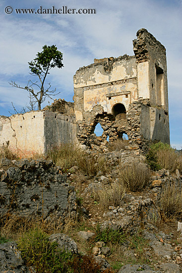 house-ruin.jpg