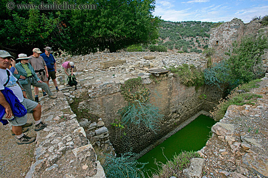 roman-cistern-2.jpg