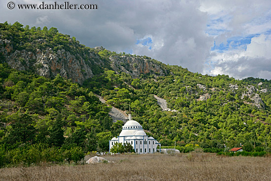 white-mosque.jpg