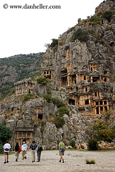 old-myra-cave-tombs-4.jpg