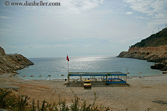 empty-beach-n-car.jpg