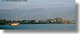 images/Europe/Turkey/OceanScenics/sailboat-in-bay-1.jpg