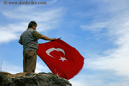 man-waving-turkish-flag-1.jpg