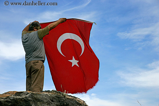 man-waving-turkish-flag-2.jpg