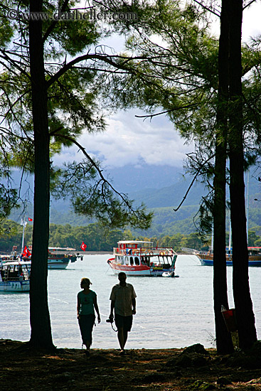 couple-sil-harbor.jpg