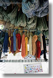 images/Europe/Turkey/TurkmenRugs/hanging-yarn-2.jpg