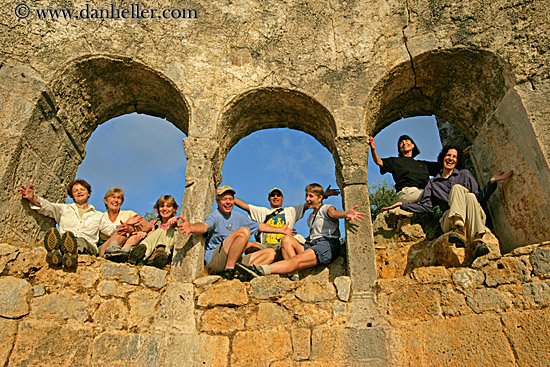 tour-group-n-arch-window-ruins-5.jpg