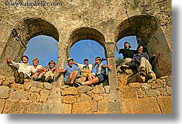 images/Europe/Turkey/WtGroup/Group/tour-group-n-arch-window-ruins-5.jpg