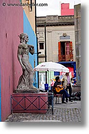 images/LatinAmerica/Argentina/BuenosAires/LaBoca/Art/stone-statue.jpg