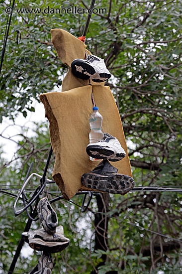 hanging-shoes-3.jpg