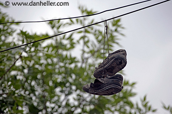 hanging-shoes-4.jpg