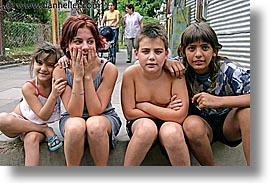 images/LatinAmerica/Argentina/BuenosAires/LaBoca/People/Kids/la-boca-kid-6d.jpg
