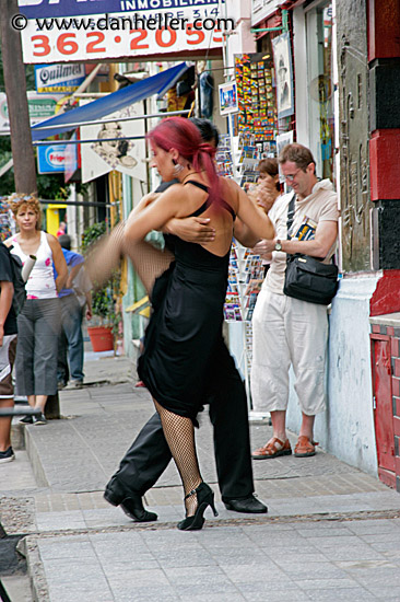 tango-dancers-3a.jpg