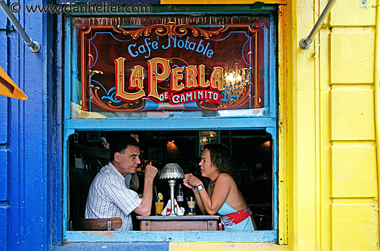 la-perla-cafe.jpg