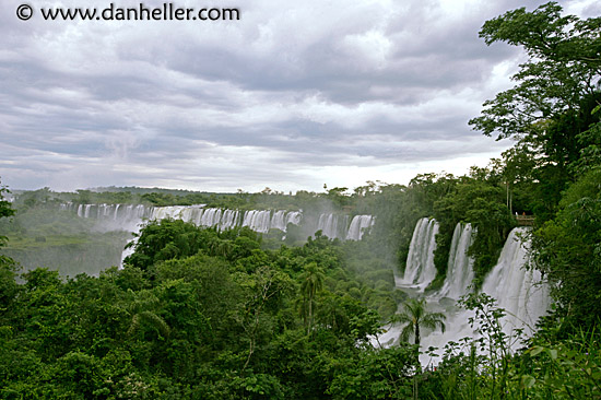 iguazu-falls-1a.jpg