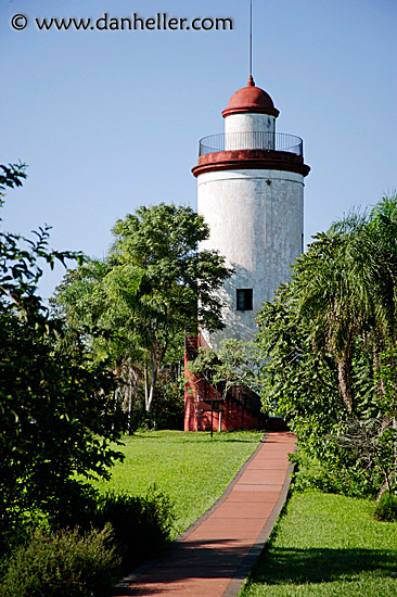 light-house-2.jpg