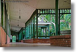 images/LatinAmerica/Argentina/Iguazu/Misc/old-hotel-1.jpg