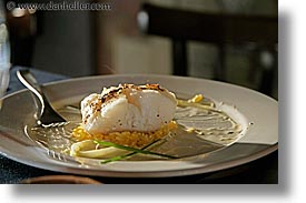 images/LatinAmerica/Argentina/Ushuaia/KuarRestaurant/dinner-1.jpg