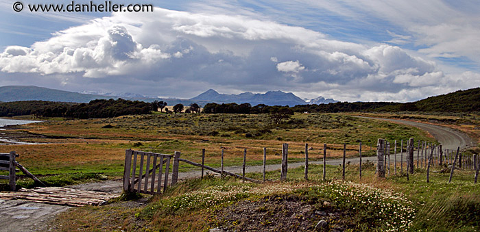 ushuaia-landscape-pano.jpg