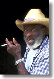 images/LatinAmerica/Cuba/Artsie/smoker.jpg