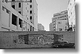 images/LatinAmerica/Cuba/Cars/car-mural-1.jpg