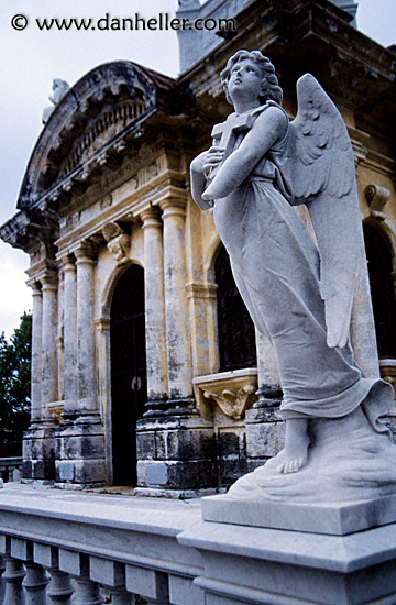 angel-mosoleum.jpg