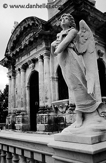 angel-mosoleum-bw.jpg