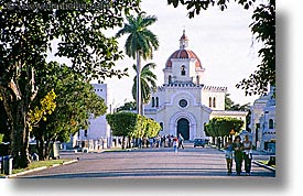 images/LatinAmerica/Cuba/Cemeteries/central-cemetary-3.jpg