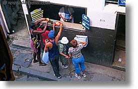 images/LatinAmerica/Cuba/CityScenes/food-vendor.jpg