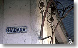 images/LatinAmerica/Cuba/Havana/habana-street.jpg