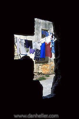 laundry-m.jpg