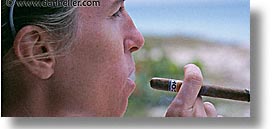 images/LatinAmerica/Cuba/People/DanJill/jill-smoking-1.jpg