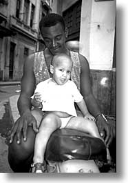 images/LatinAmerica/Cuba/People/Kids/BlackWhite/cycle-kid.jpg