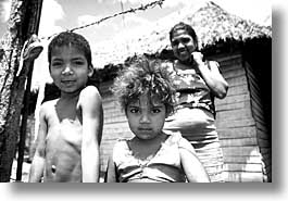 images/LatinAmerica/Cuba/People/Kids/BlackWhite/kids-b.jpg