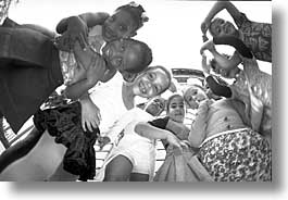 images/LatinAmerica/Cuba/People/Kids/BlackWhite/kids-c.jpg