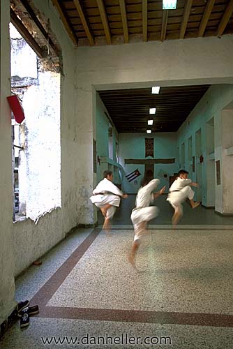 karate-b.jpg