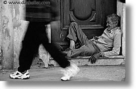 images/LatinAmerica/Cuba/People/Men/homeless-man-1-bw.jpg
