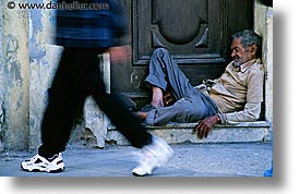 images/LatinAmerica/Cuba/People/Men/homeless-man-1.jpg
