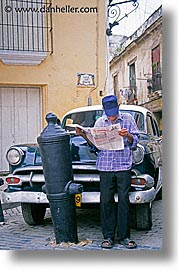 images/LatinAmerica/Cuba/People/Men/todays-news.jpg