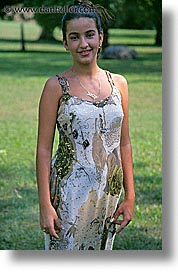 images/LatinAmerica/Cuba/People/QuinceAnos/quince-anos-dress-1.jpg