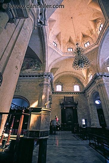 catedral-interior-2.jpg