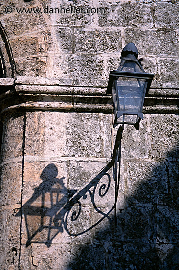 catedral-lamp.jpg