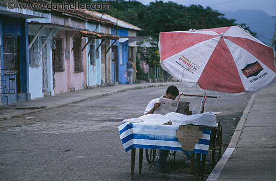 street-vendor.jpg